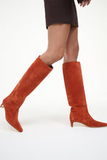 WALLY BOOT | AUBURN SUEDE