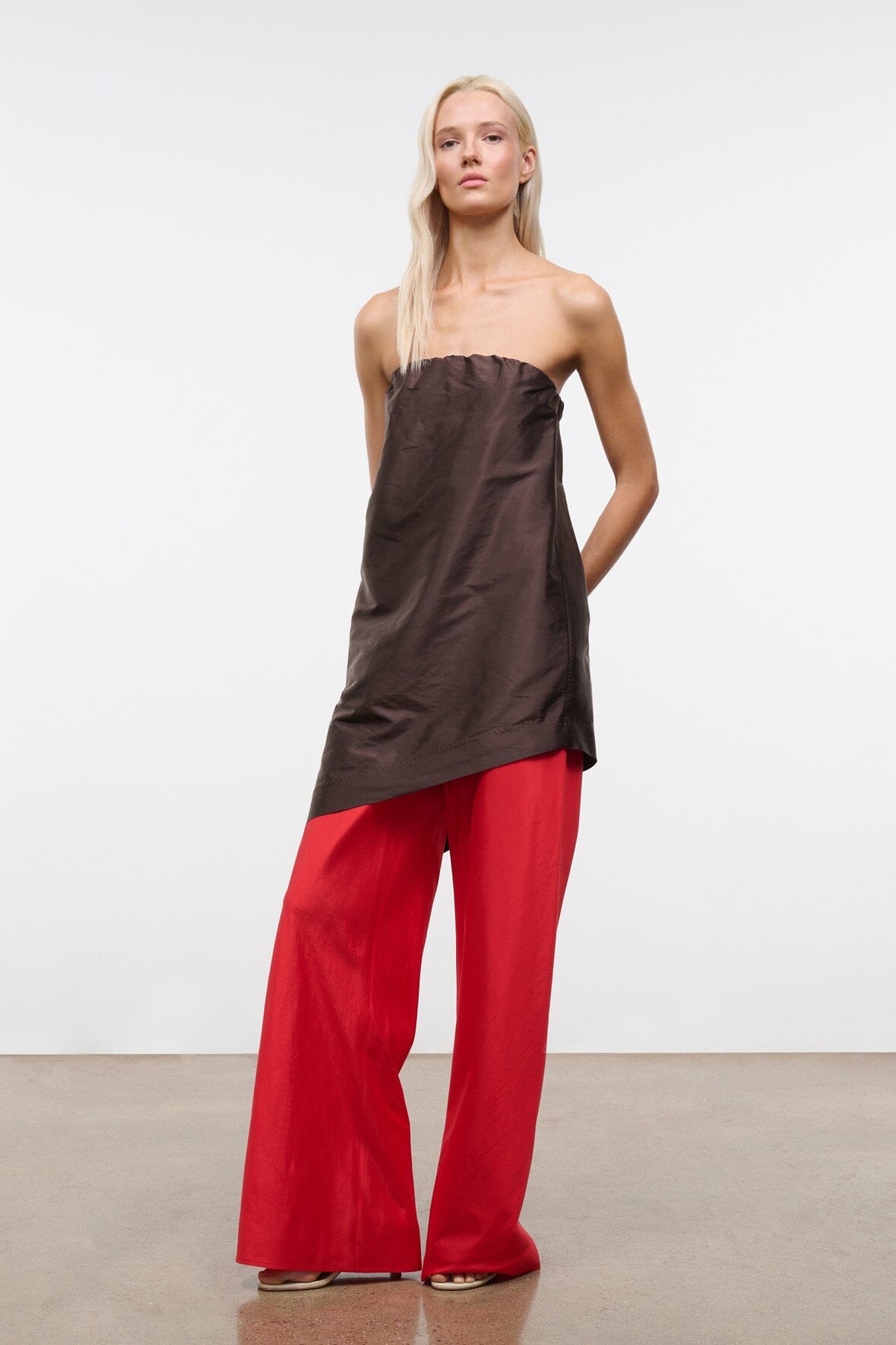 strapless open back dress STAUD STROLL SILK PANT RED ROSE