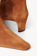 TAN SUEDE
