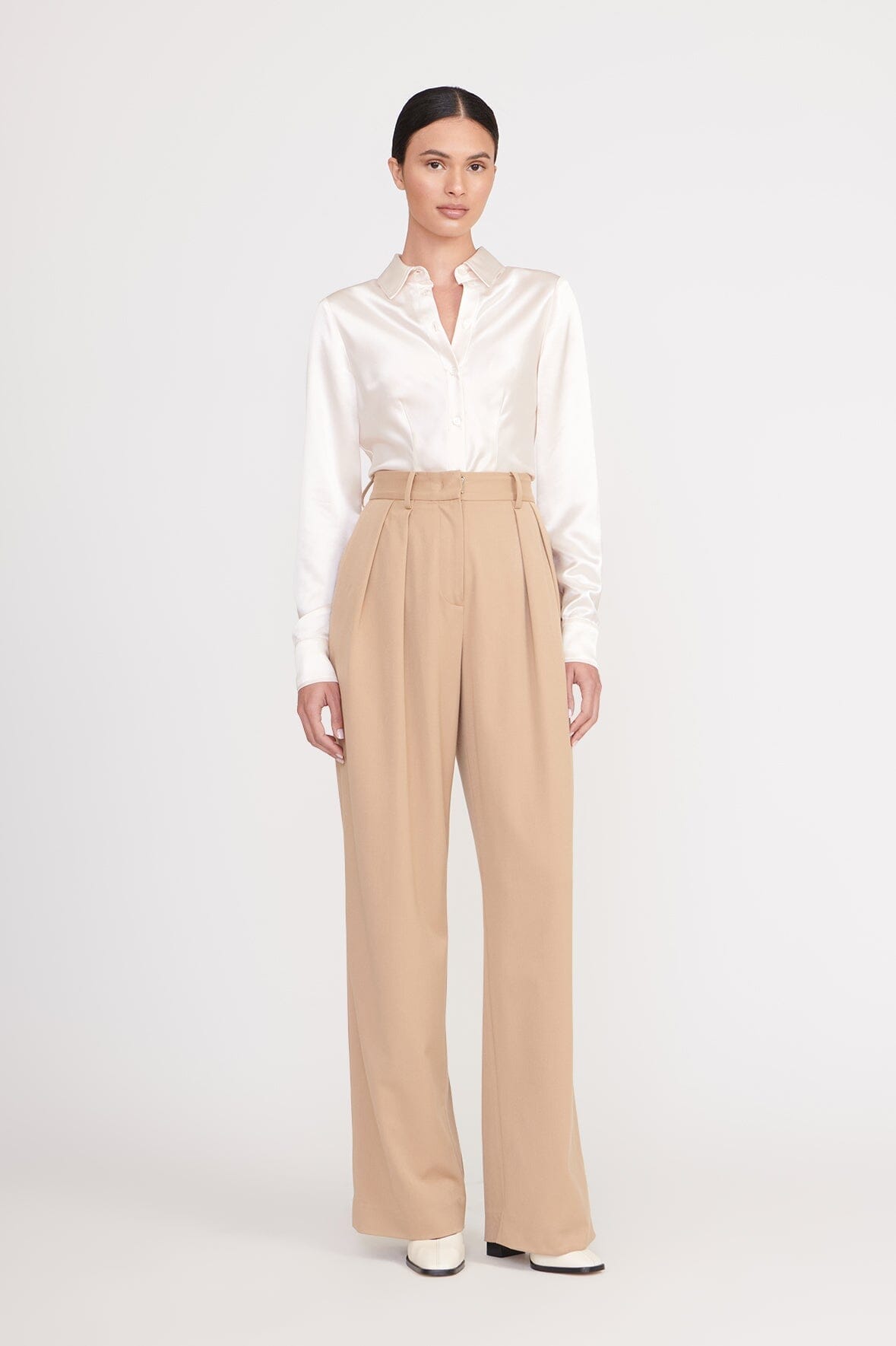 Elegant high-waist long pants Amposta, camel color --12%