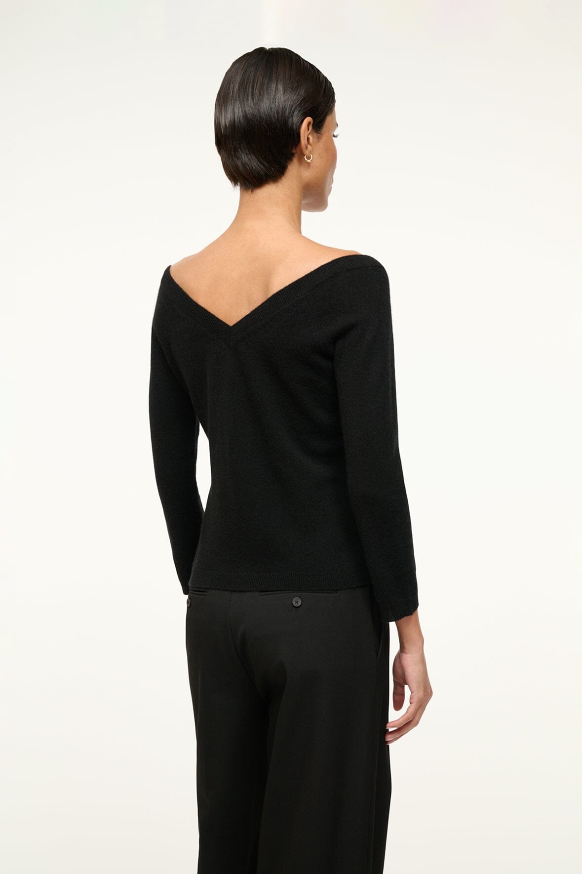 Image MICK CASHMERE SWEATER | BLACK 5 of 6 and Clicking this image will trigger a zoom pop-up