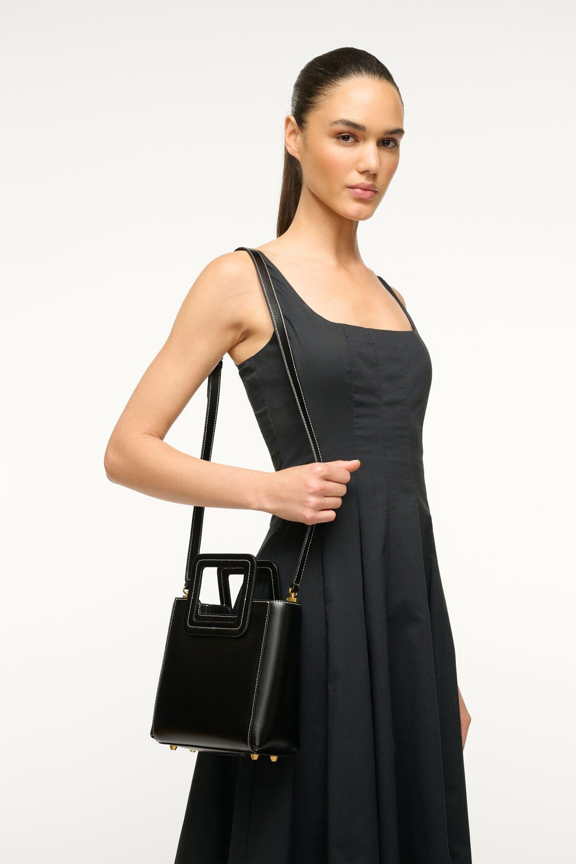 Image MINI SHIRLEY LEATHER BAG | BLACK 4 of 8 and Clicking this image will trigger a zoom pop-up