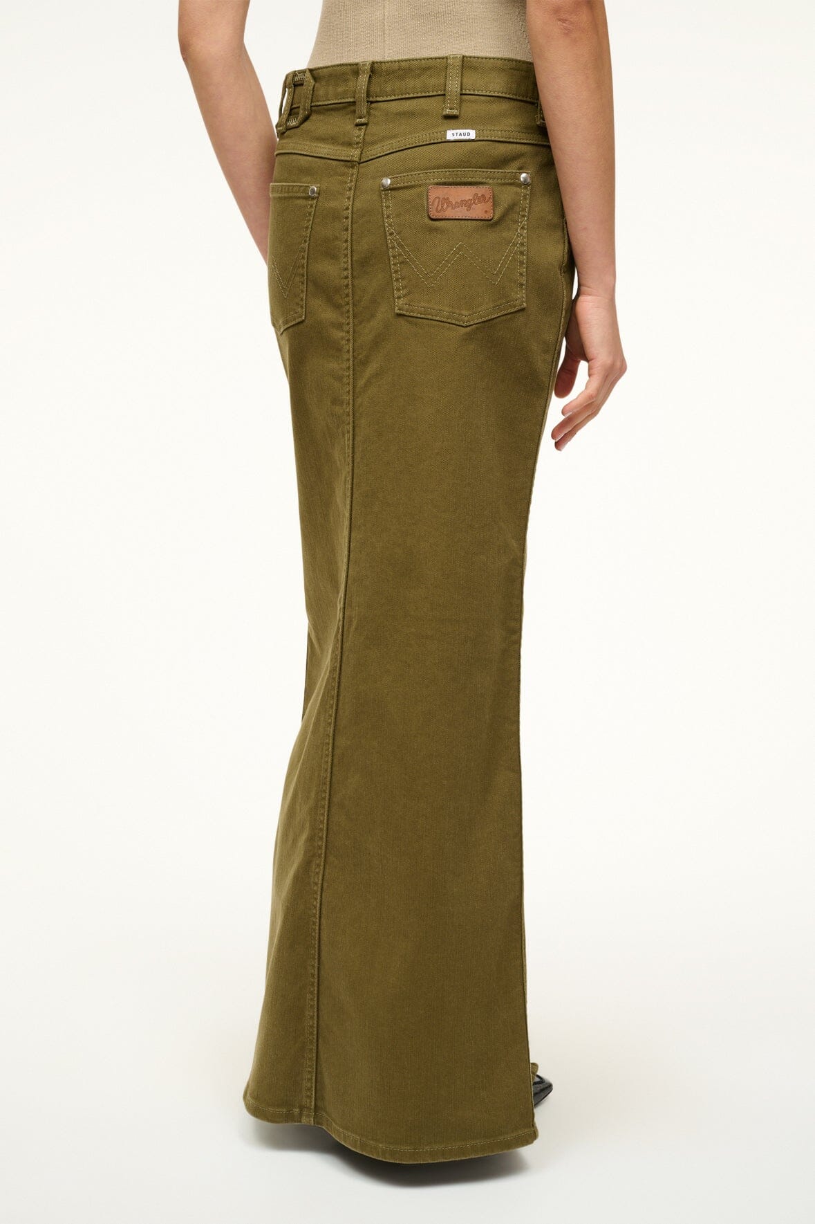 Image STAUD + WRANGLER THE MAXI SKIRT | SERGEANT GREEN 3 of 5 and Clicking this image will trigger a zoom pop-up