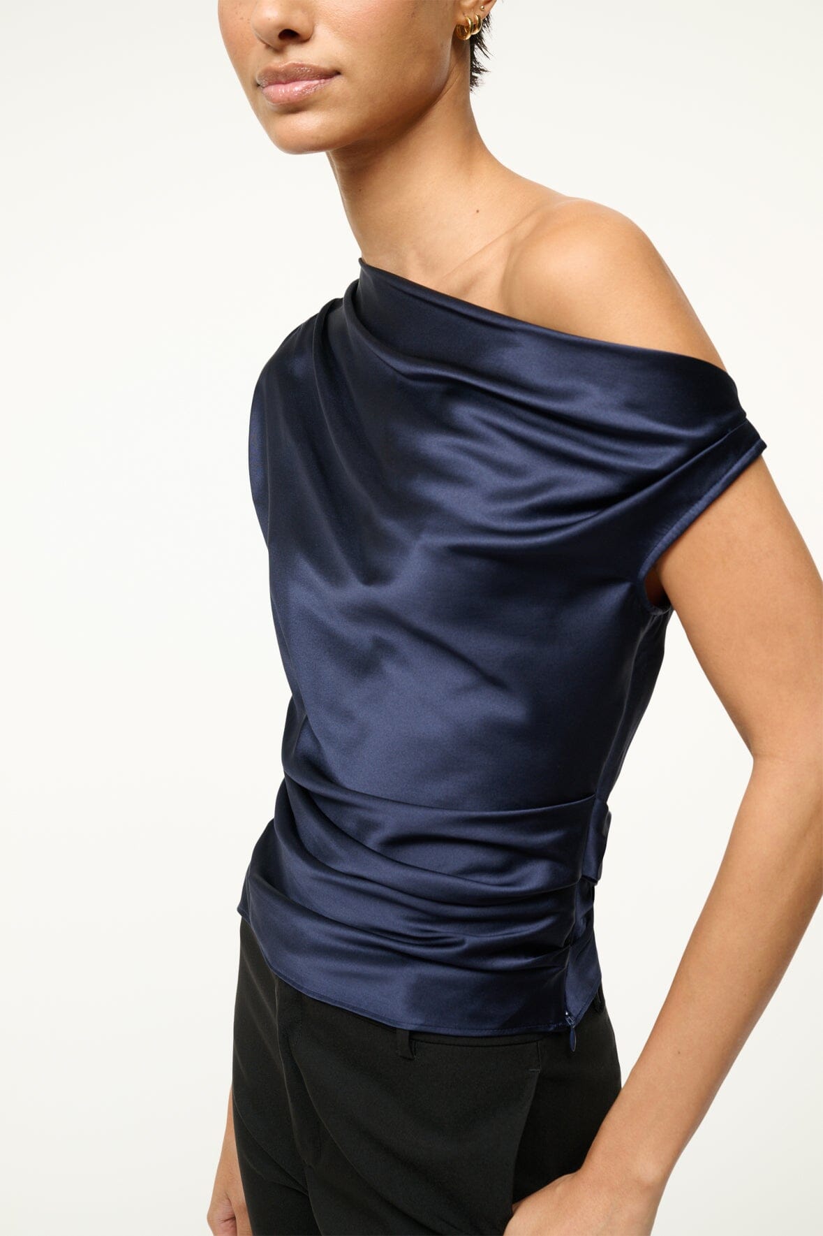 Image PHARE SILK TOP | NAVY 5 of 7 and Clicking this image will trigger a zoom pop-up