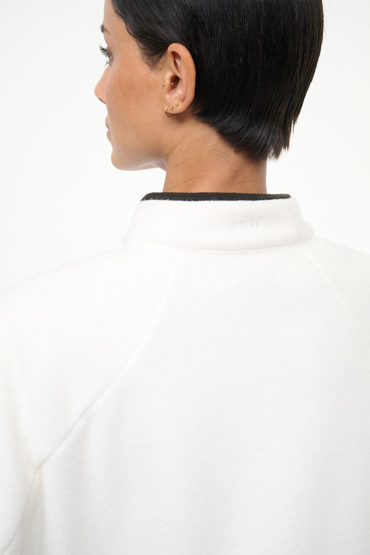 Image GRAF PULLOVER | IVORY BLACK 5 of 6 and Clicking this image will trigger a zoom pop-up