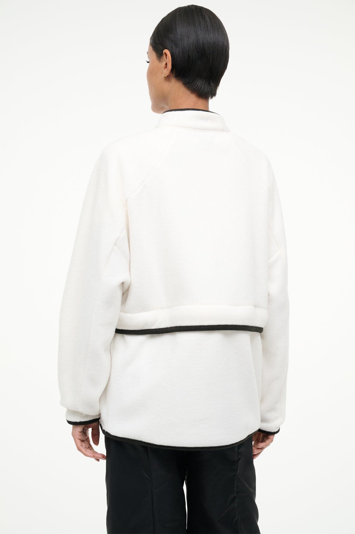Image GRAF PULLOVER | IVORY BLACK 4 of 6 and Clicking this image will trigger a zoom pop-up