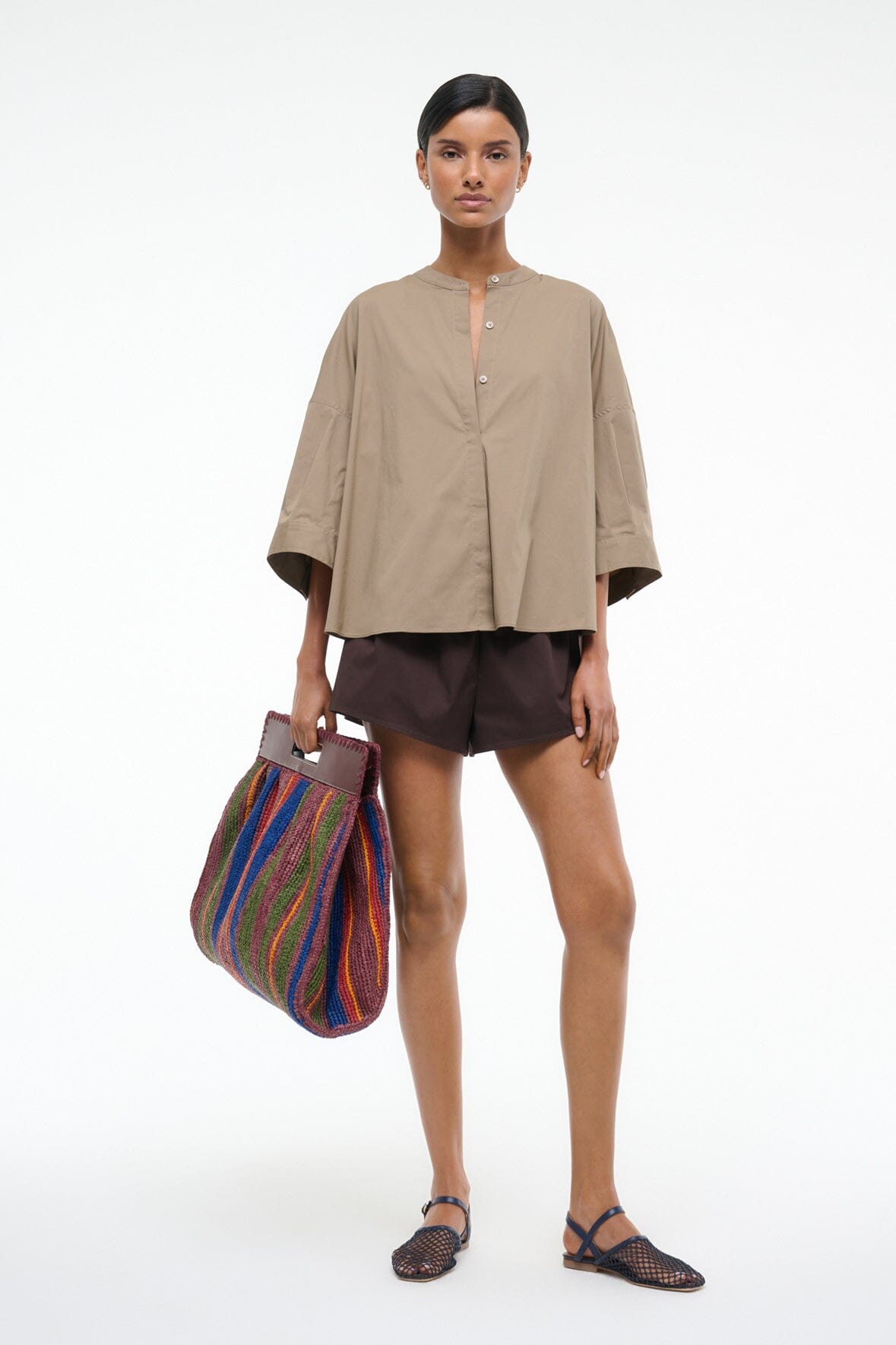 Image ENZO TOP | TAUPE 3 of 5 and Clicking this image will trigger a zoom pop-up