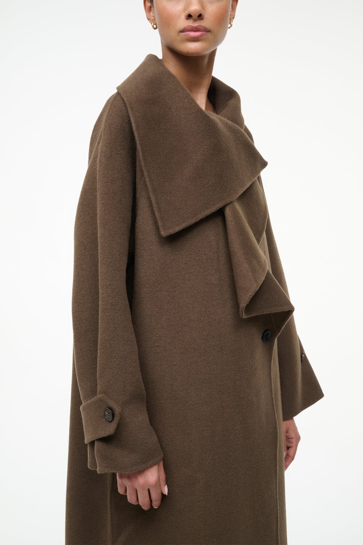 Image NOAH COAT | TAUPE 5 of 7 and Clicking this image will trigger a zoom pop-up