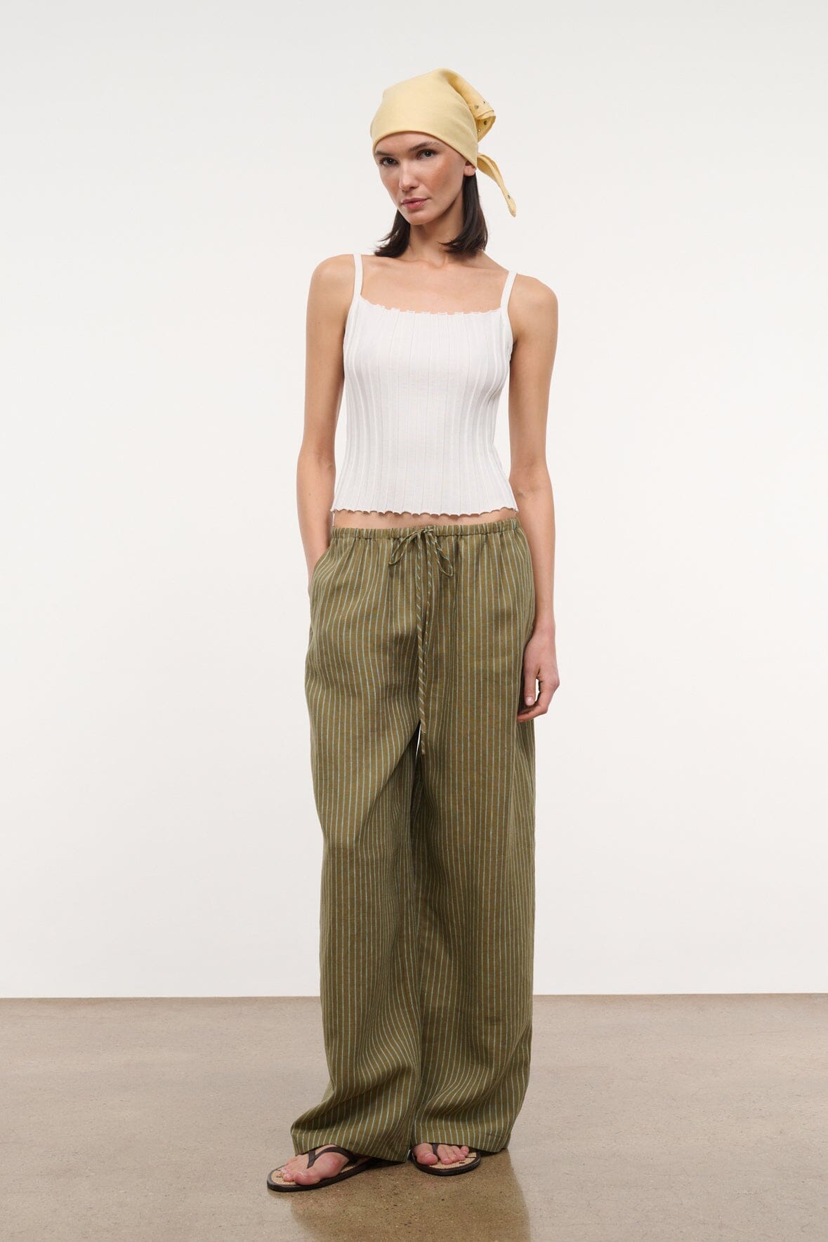 Home / Day Dressing /MATEO LINEN PANT { "@context": "https://schema.org", "@type": "Breadcrumb List", "item List Element": [{ "@type": "List Item", "position": 1, "name": "Home" ,"item": "https:\/\/staud.clothing\/" },{ "@type": "List Item", "position": 2, "nam