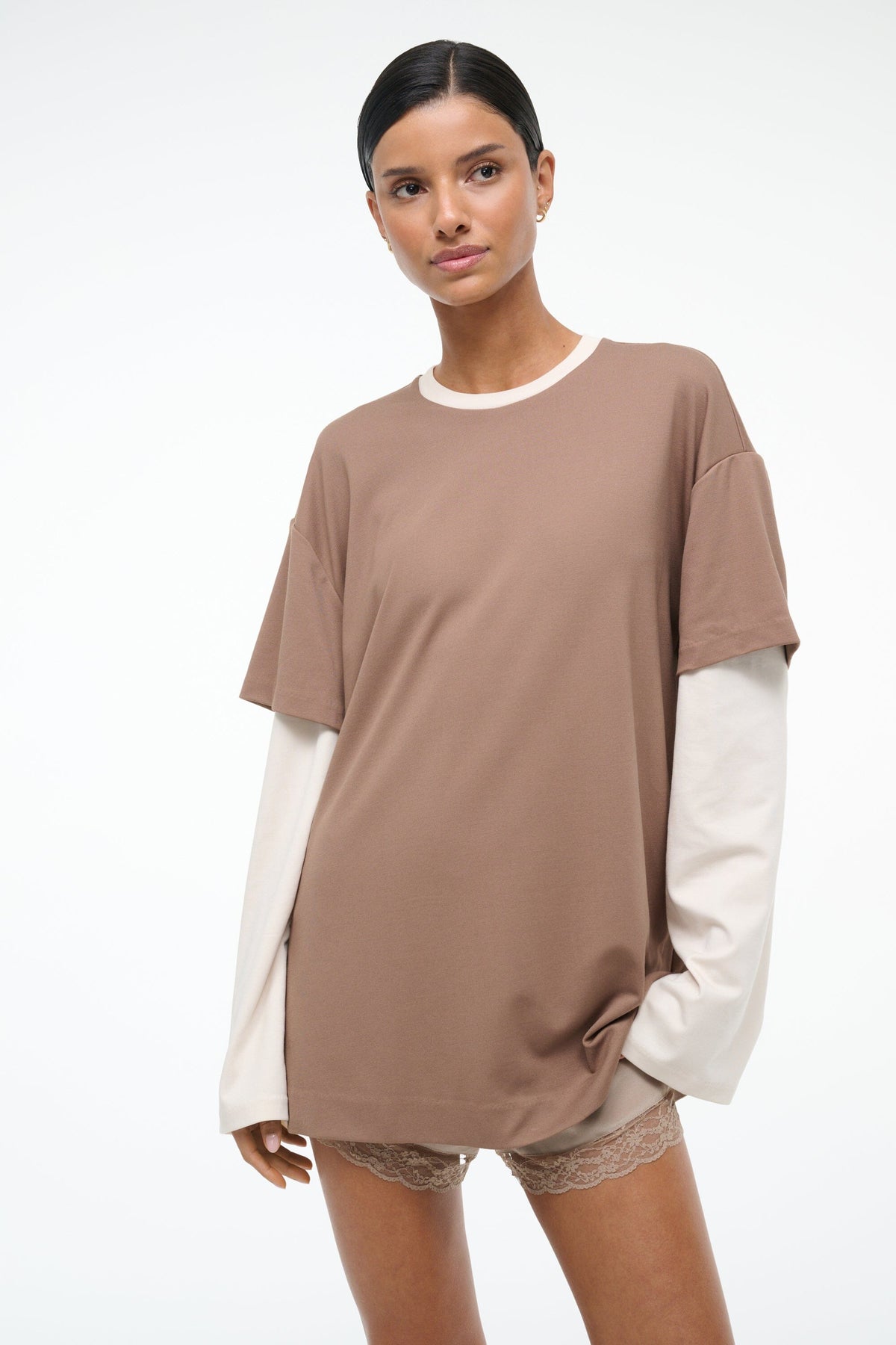 Image WILLIAM TEE | TAUPE ECRU 1 of 4 and Clicking this image will trigger a zoom pop-up