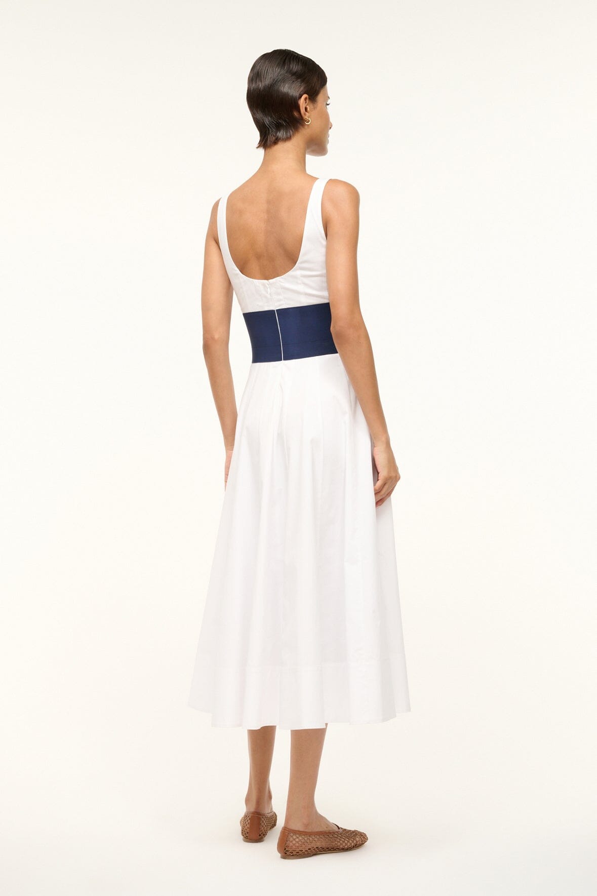 Image RIG DRESS | WHITE NAVY 4 of 5 and Clicking this image will trigger a zoom pop-up