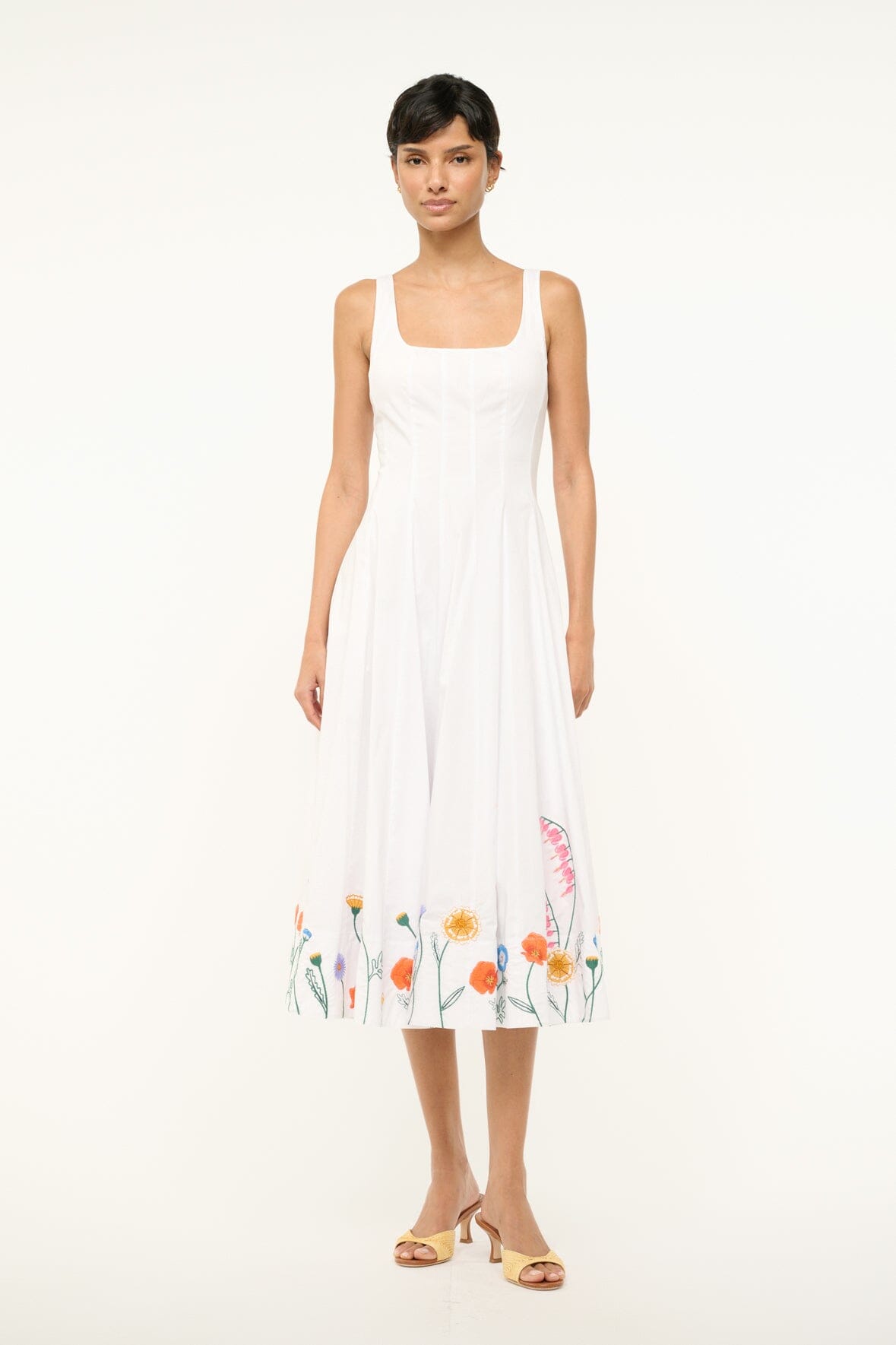 【Staud】 Wellsフローラルコットンミディドレス WELLS DRESS WHITE