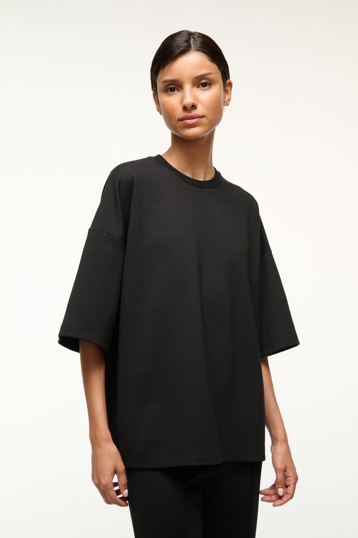 Image CAPSULE TOP | BLACK 1 of 3 and Clicking this image will trigger a zoom pop-up