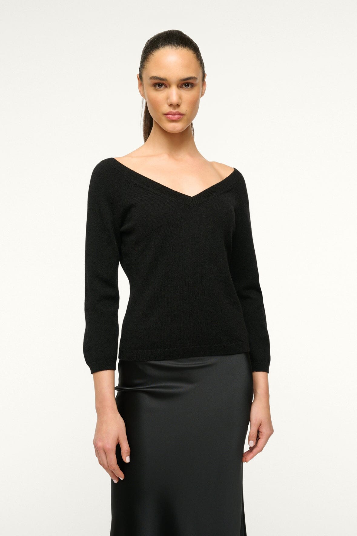 Image MICK CASHMERE SWEATER | BLACK 1 of 4 and Clicking this image will trigger a zoom pop-up