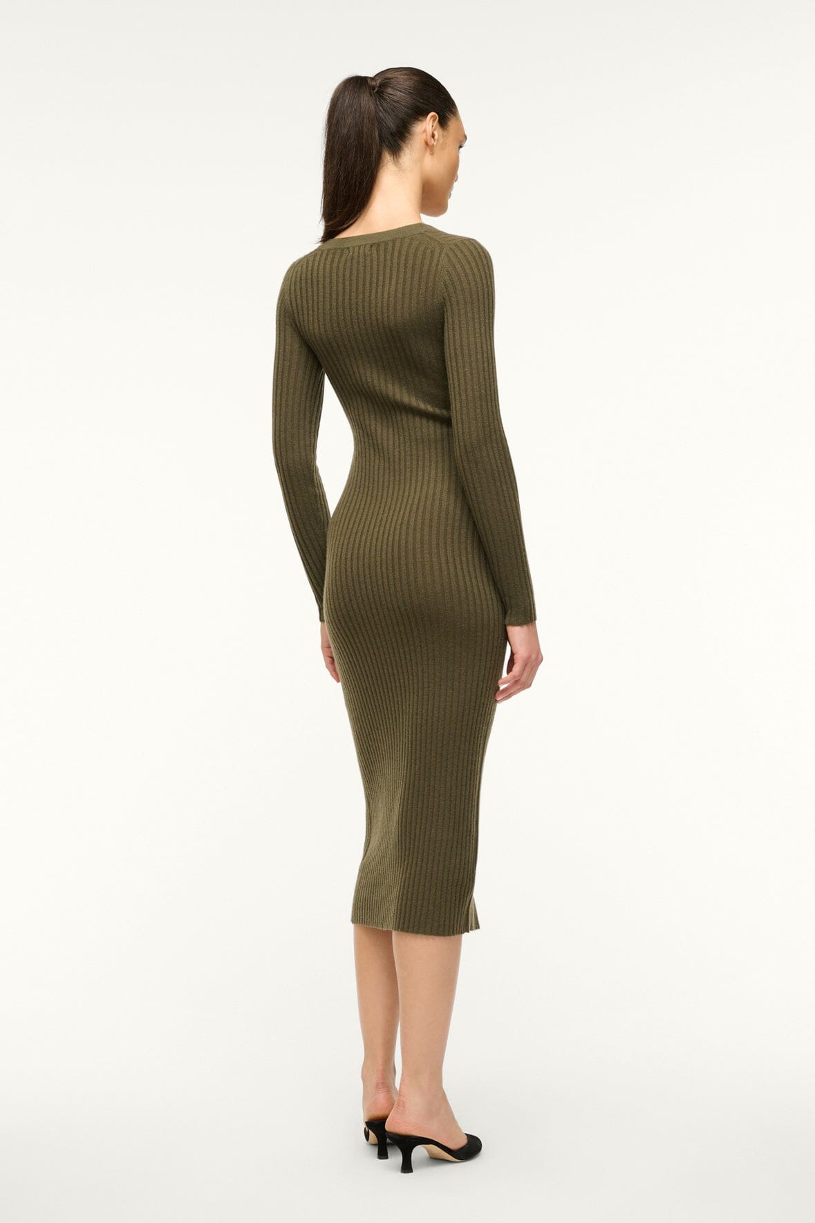 Image SHOKO CASHMERE SWEATER | DARK OLIVE 4 of 5 and Clicking this image will trigger a zoom pop-up