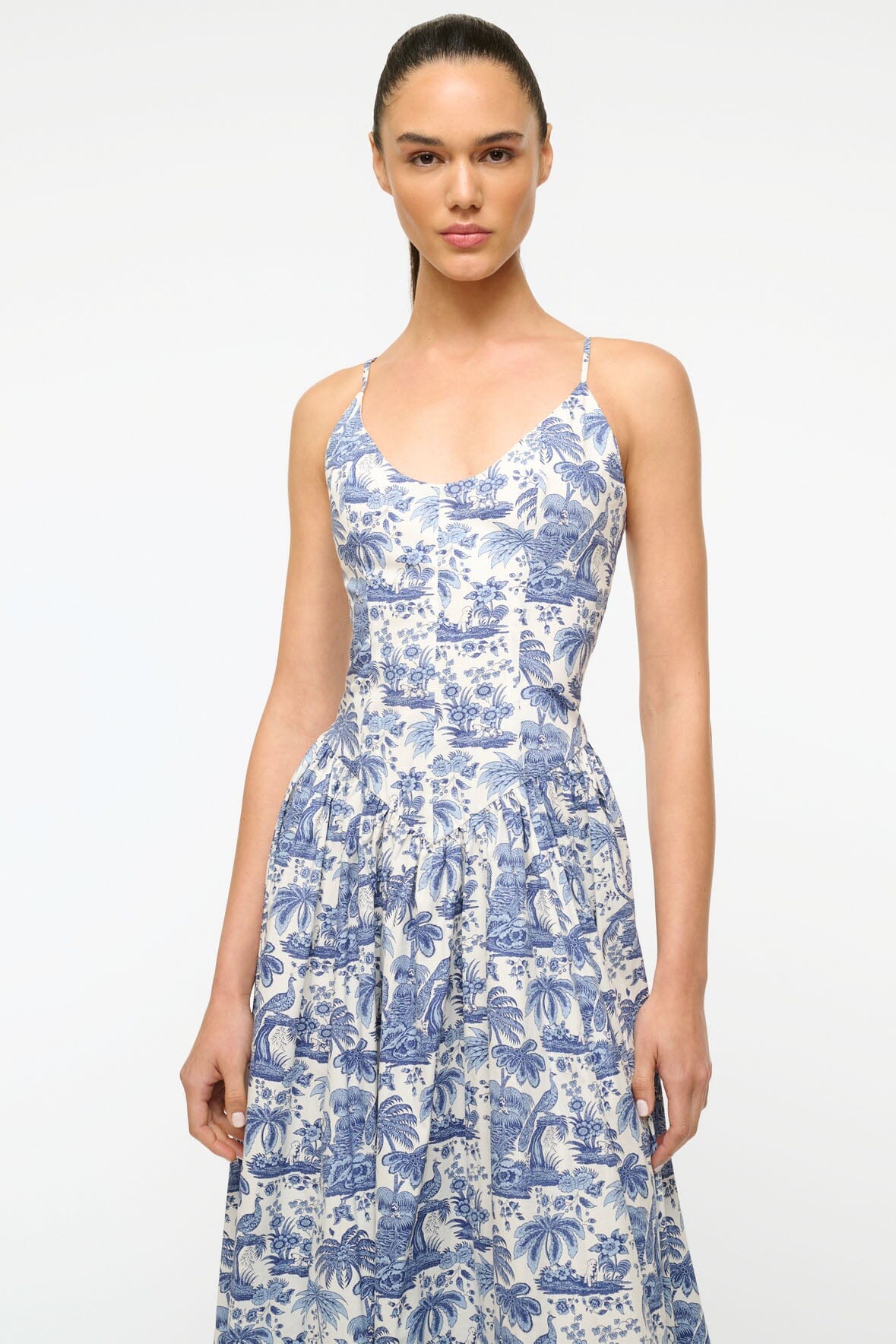 Image DENA DRESS | BLUE TOILE 4 of 5 and Clicking this image will trigger a zoom pop-up