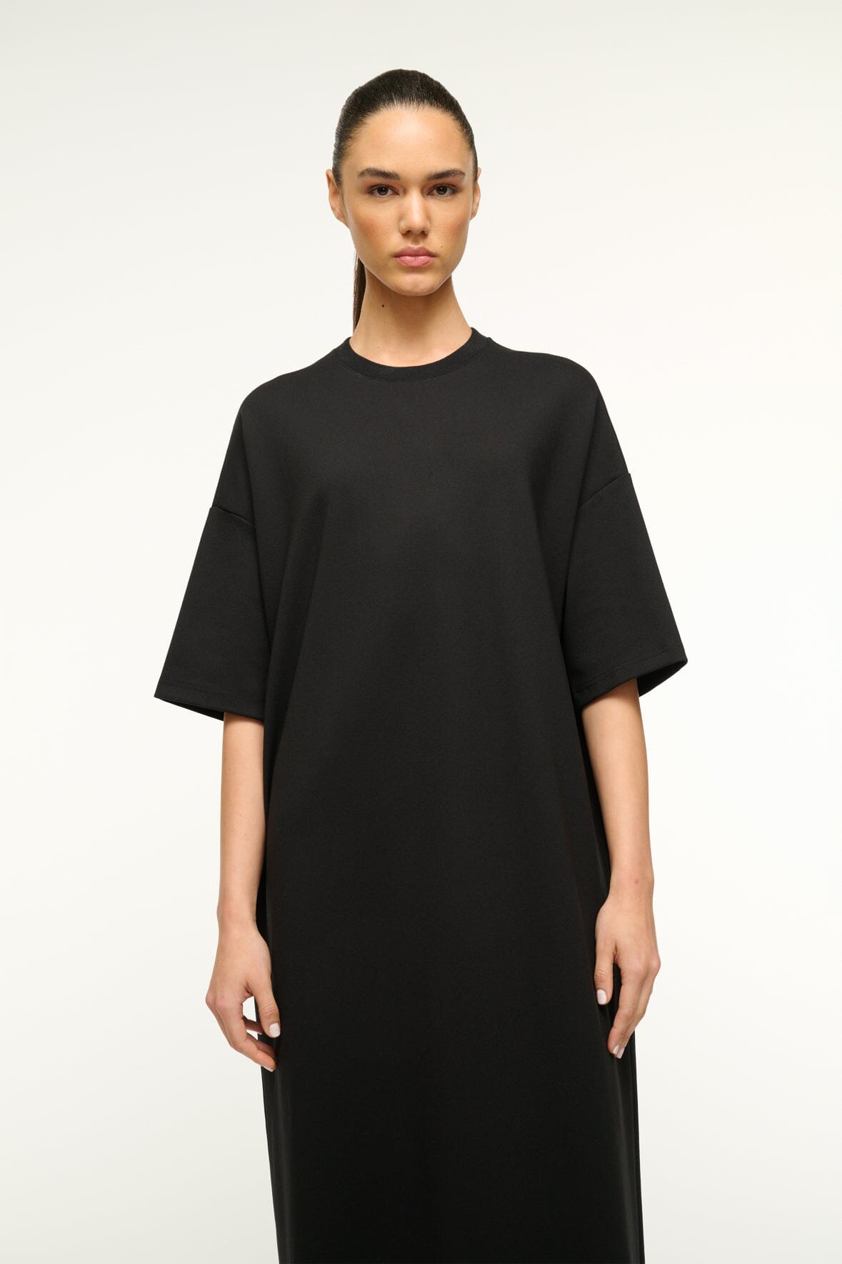 Image CAPSULE MAXI DRESS | BLACK 4 of 5 and Clicking this image will trigger a zoom pop-up