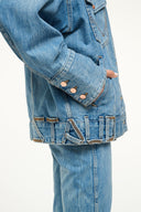 Image STAUD + WRANGLER THE BIGGEST JEAN JACKET | MID BLUE 4 of 6