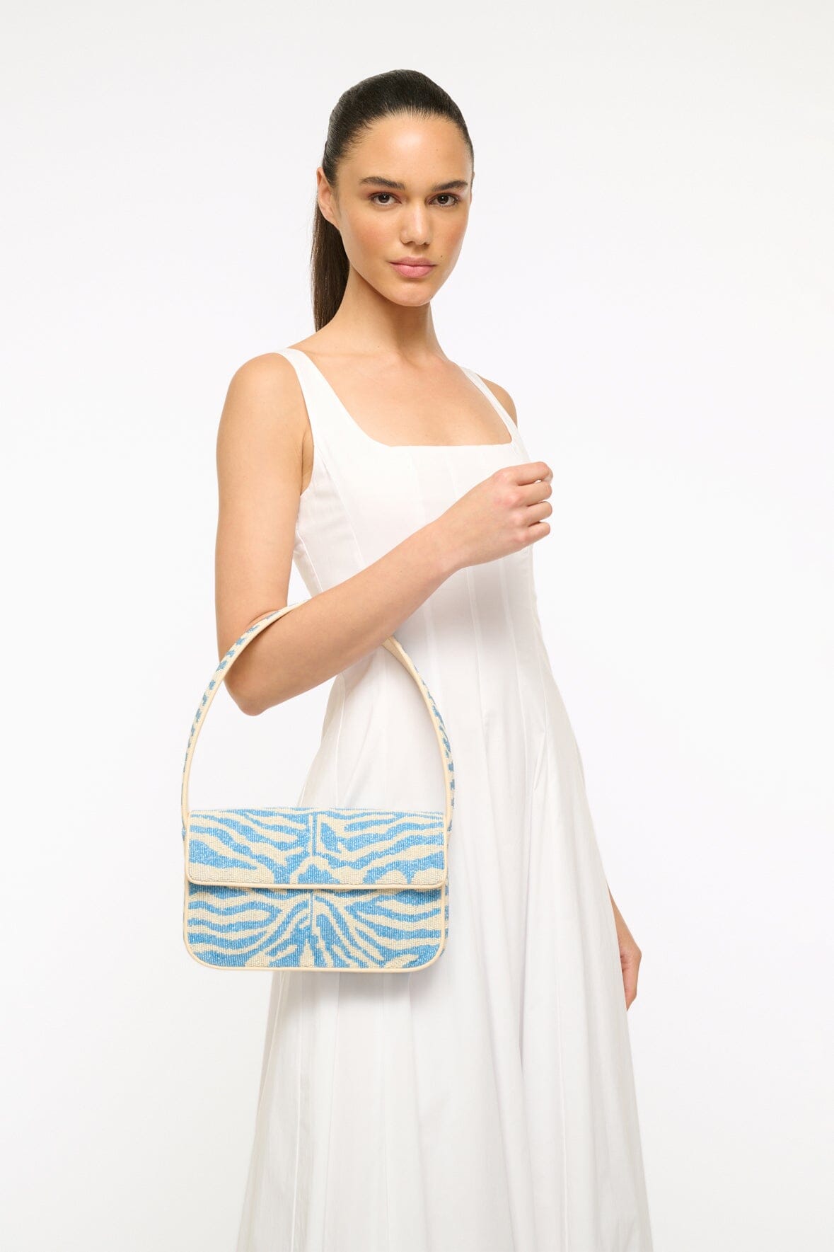 Image TOMMY BEADED BAG | LIGHT BLUE CREAM 4 of 7 and Clicking this image will trigger a zoom pop-up