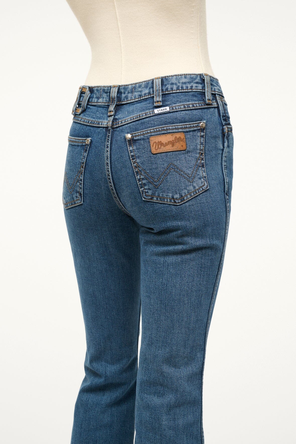 Image STAUD + WRANGLER THE MUST JEAN | INDIGO WASH 6 of 7 and Clicking this image will trigger a zoom pop-up