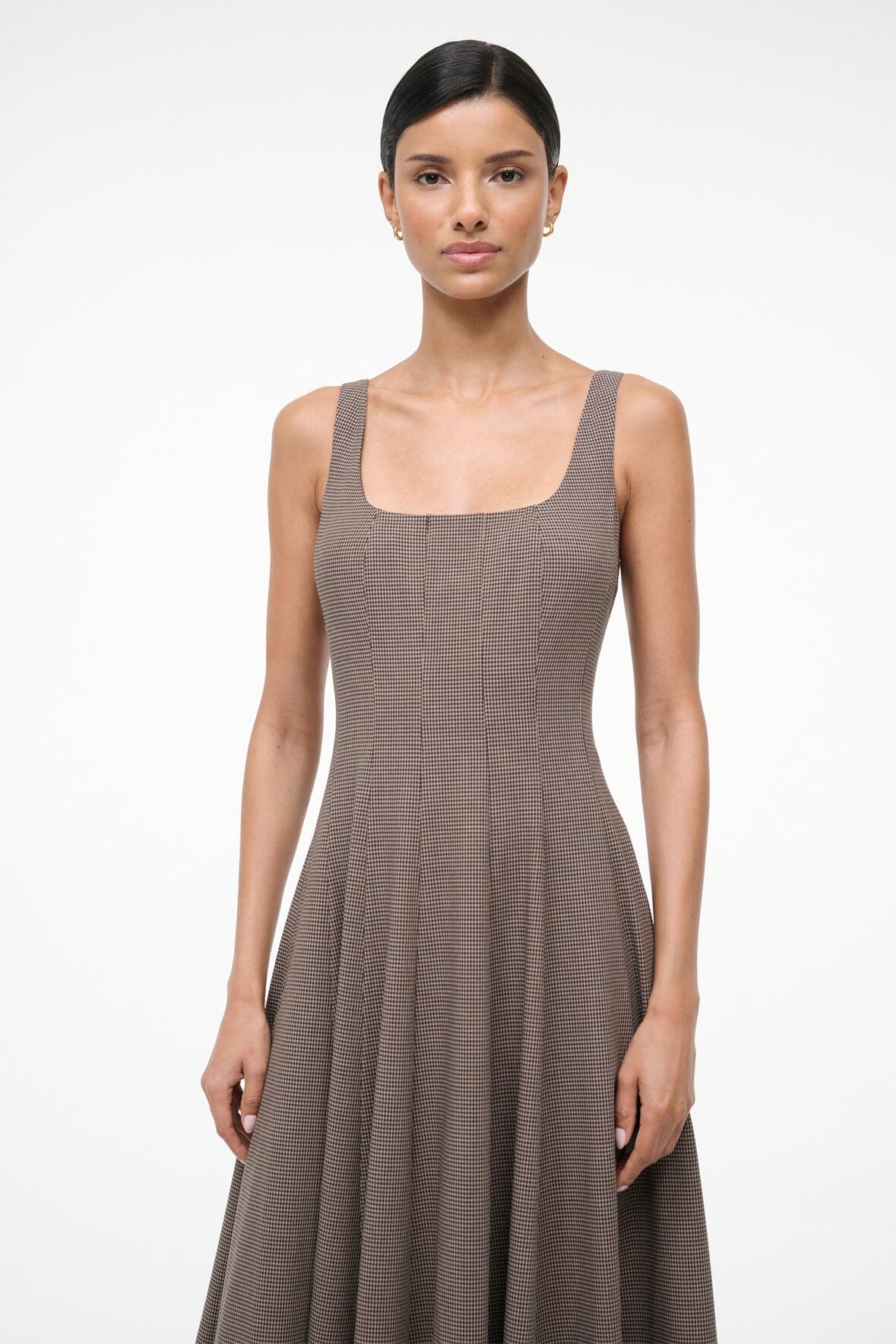 Image WELLS DRESS | HOUNDSTOOTH 6 of 8 and Clicking this image will trigger a zoom pop-up
