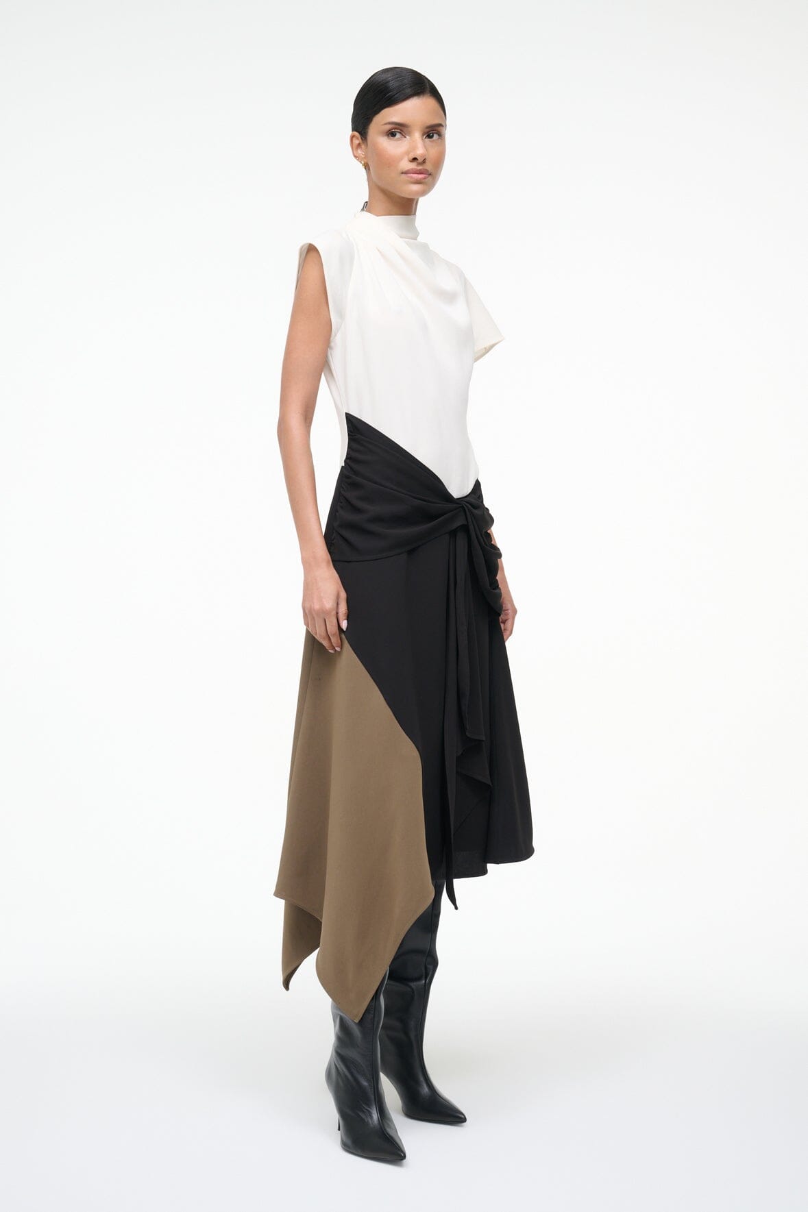 Image DAVINA DRESS | BLACK MULTI 5 of 8 and Clicking this image will trigger a zoom pop-up