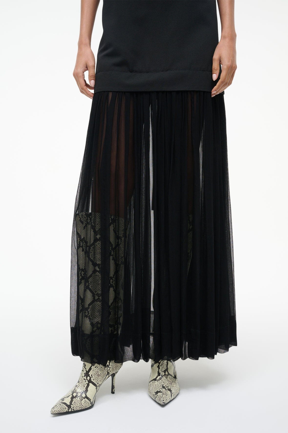 Image PIA DRESS | BLACK 5 of 6 and Clicking this image will trigger a zoom pop-up