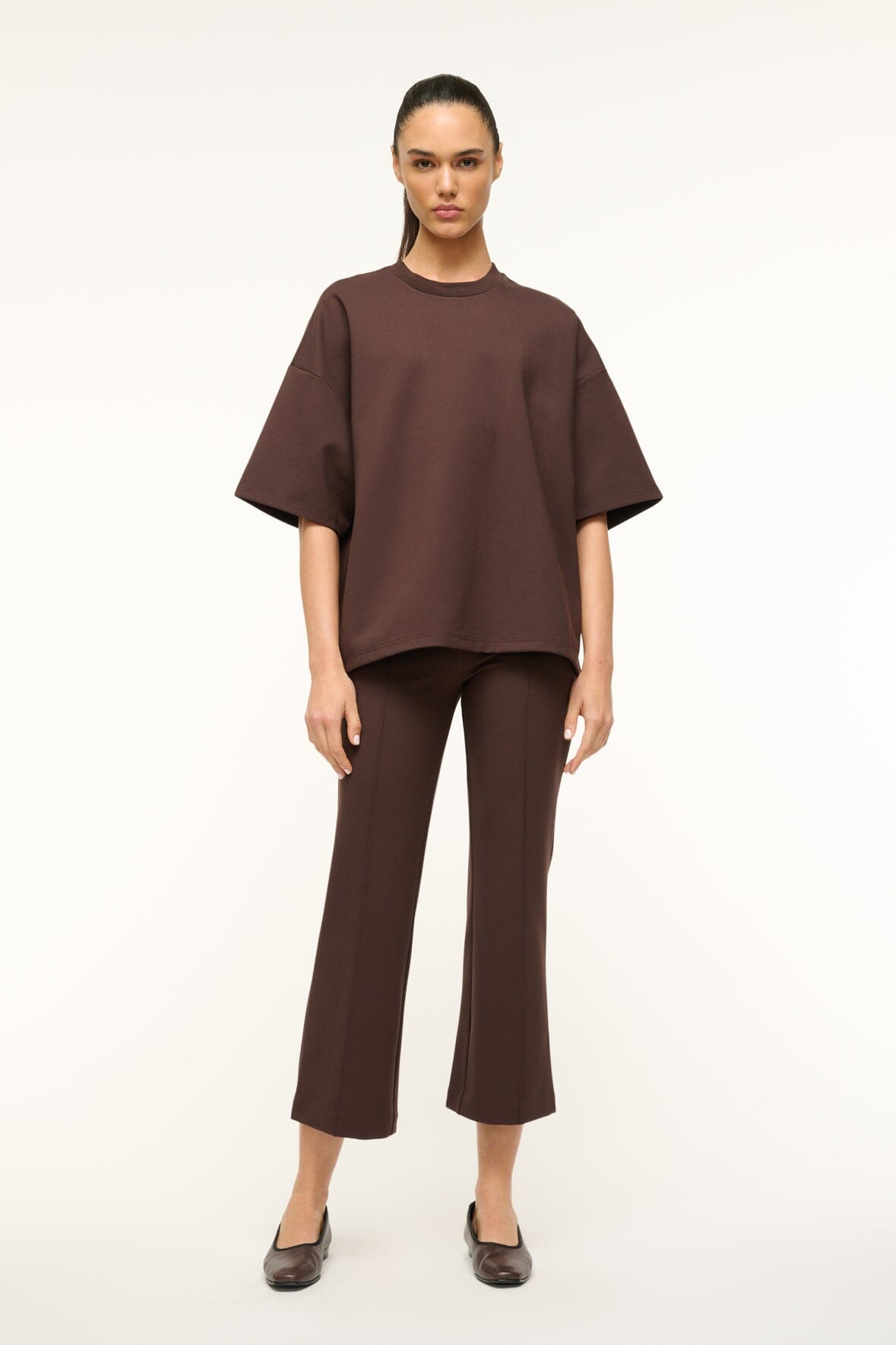 Image CAPSULE TOP | DARK CHOCOLATE 2 of 4 and Clicking this image will trigger a zoom pop-up