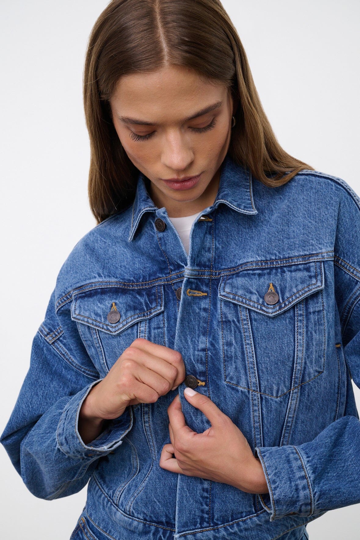 Image GLEN DENIM JACKET | VINTAGE WASH 4 of 8 and Clicking this image will trigger a zoom pop-up
