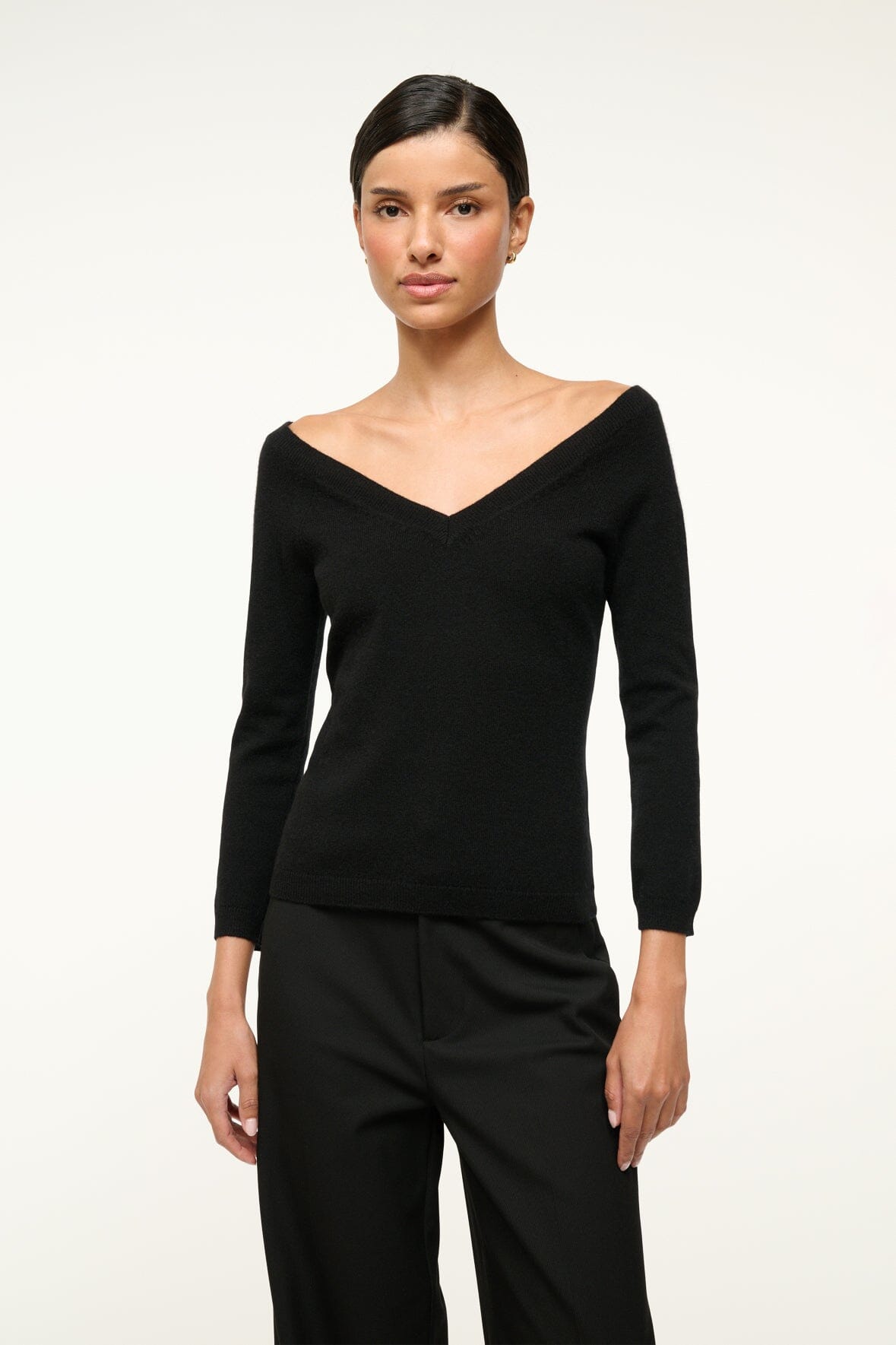 Image MICK CASHMERE SWEATER | BLACK 2 of 6 and Clicking this image will trigger a zoom pop-up