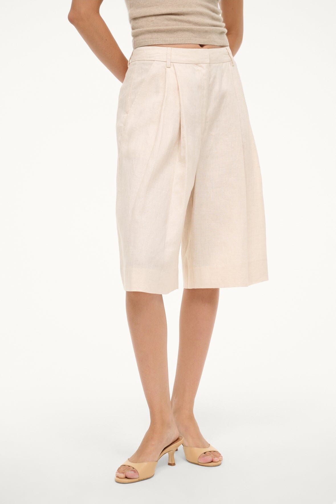 Image CRUZ BERMUDA LINEN SHORT | NATURAL 2 of 5 and Clicking this image will trigger a zoom pop-up