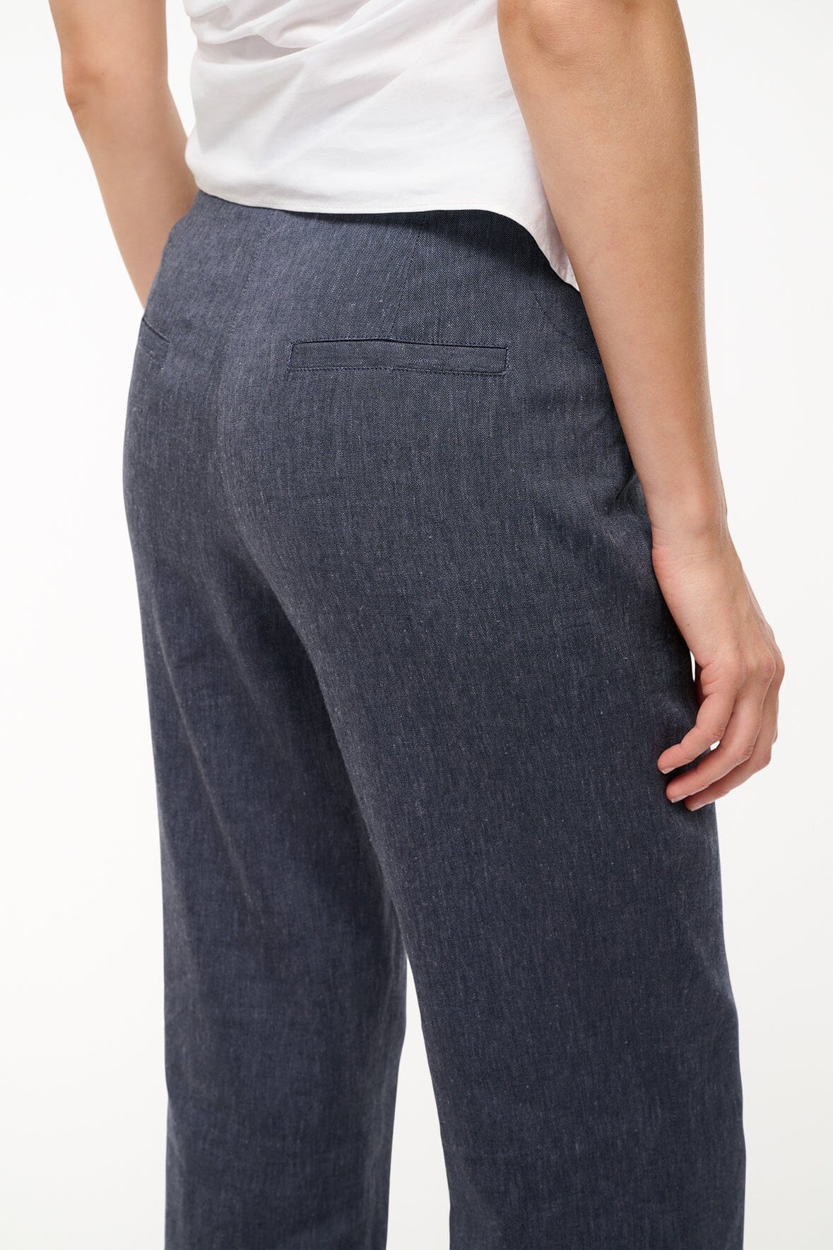 Image KNACK LINEN PANT | CHAMBRAY 5 of 5 and Clicking this image will trigger a zoom pop-up