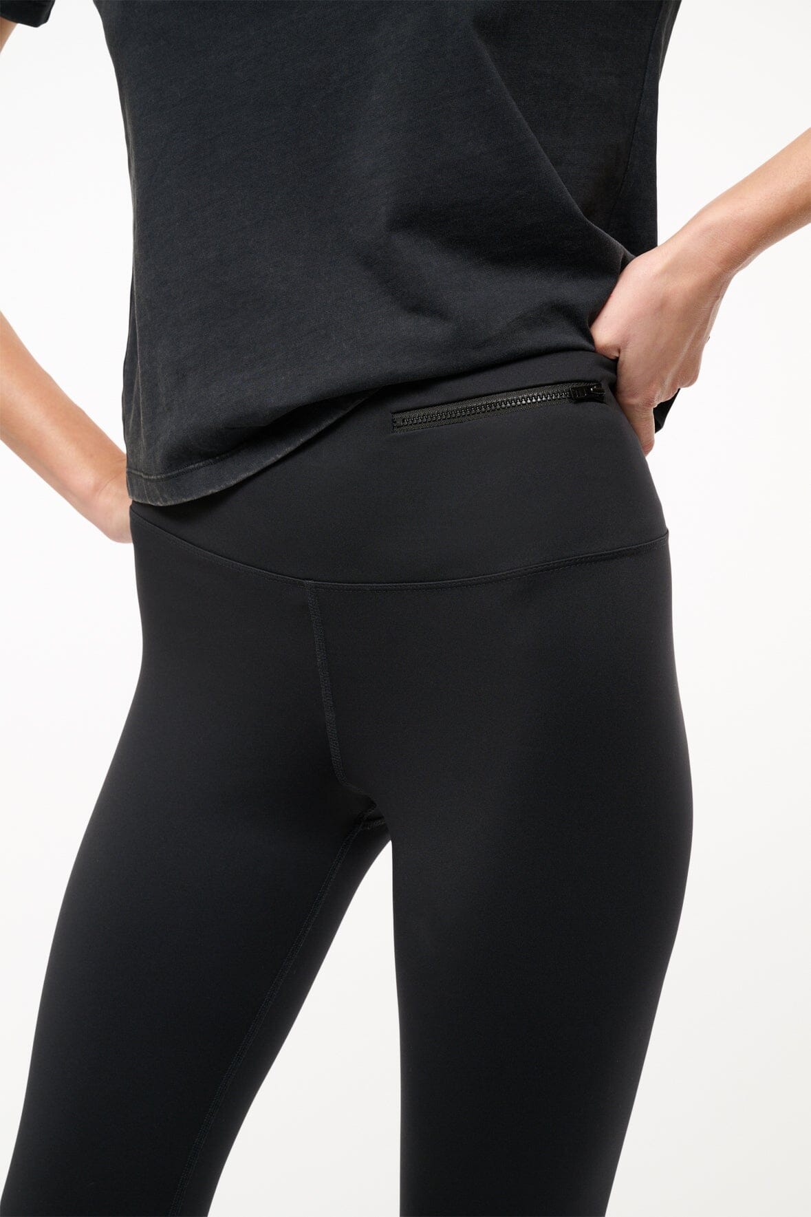Image TREAD CAPRI | BLACK 6 of 7 and Clicking this image will trigger a zoom pop-up