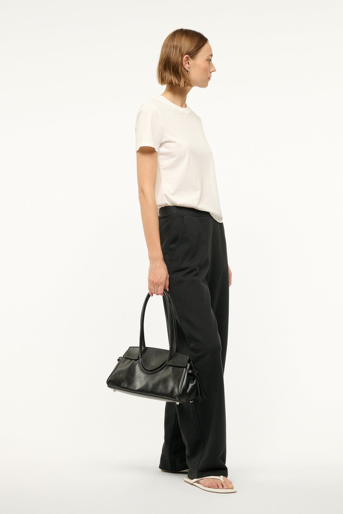 Image MAUDE SHOULDER BAG | BLACK 4 of 8 and Clicking this image will trigger a zoom pop-up