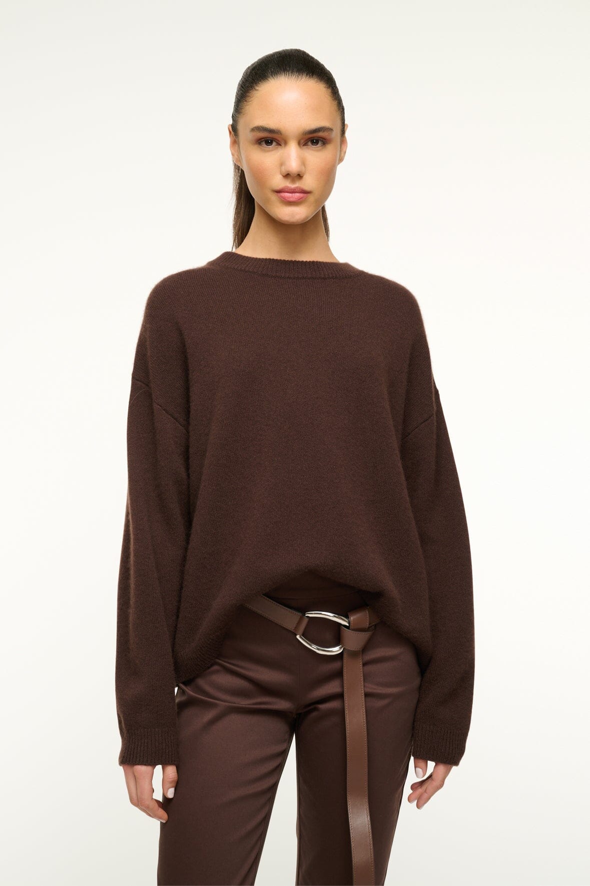 SERRANO CASHMERE RELAXED CREW DARK CHOCOLATE