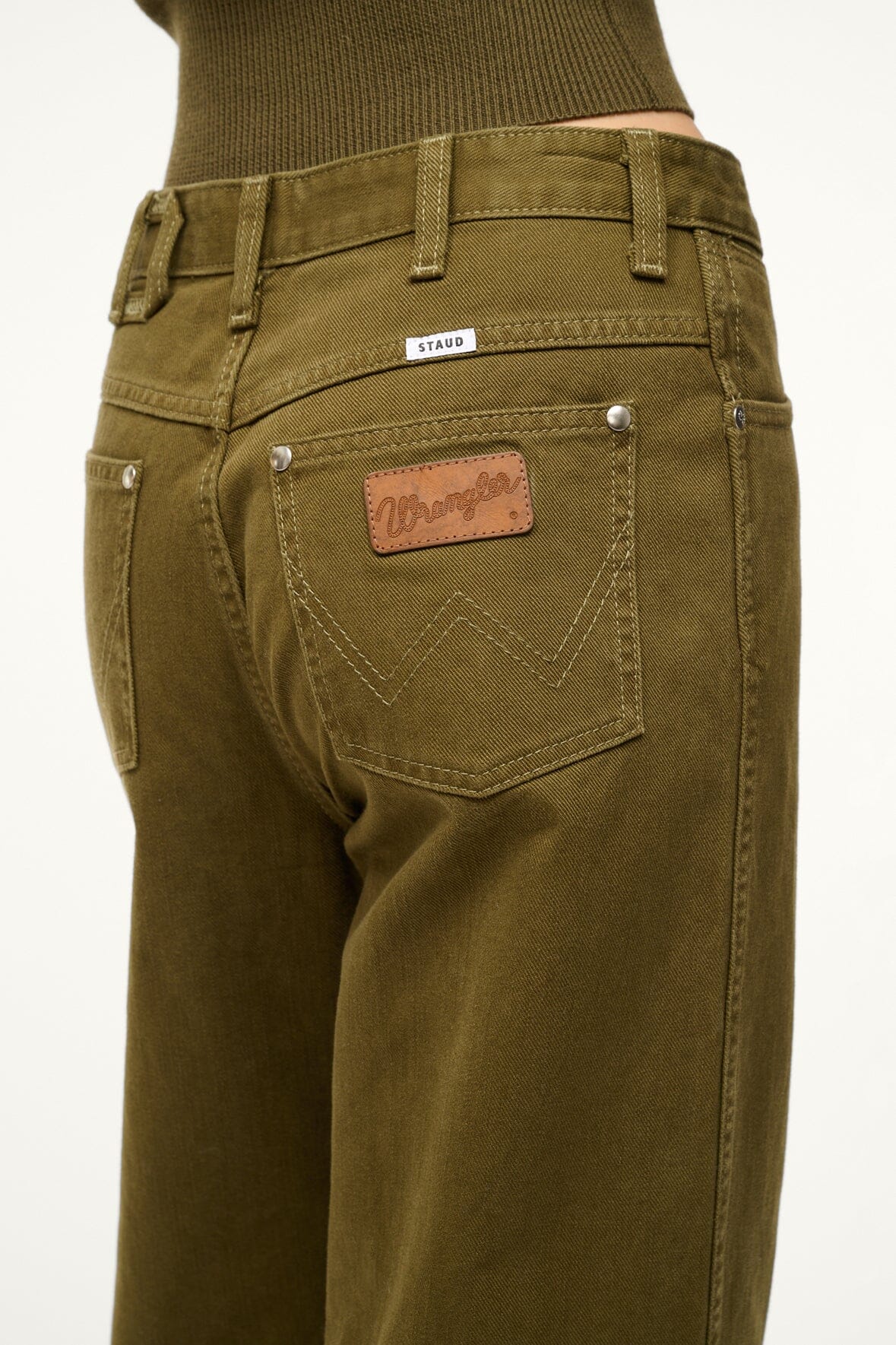 Image STAUD + WRANGLER THE LOOSE JEAN | SERGEANT GREEN 5 of 7 and Clicking this image will trigger a zoom pop-up