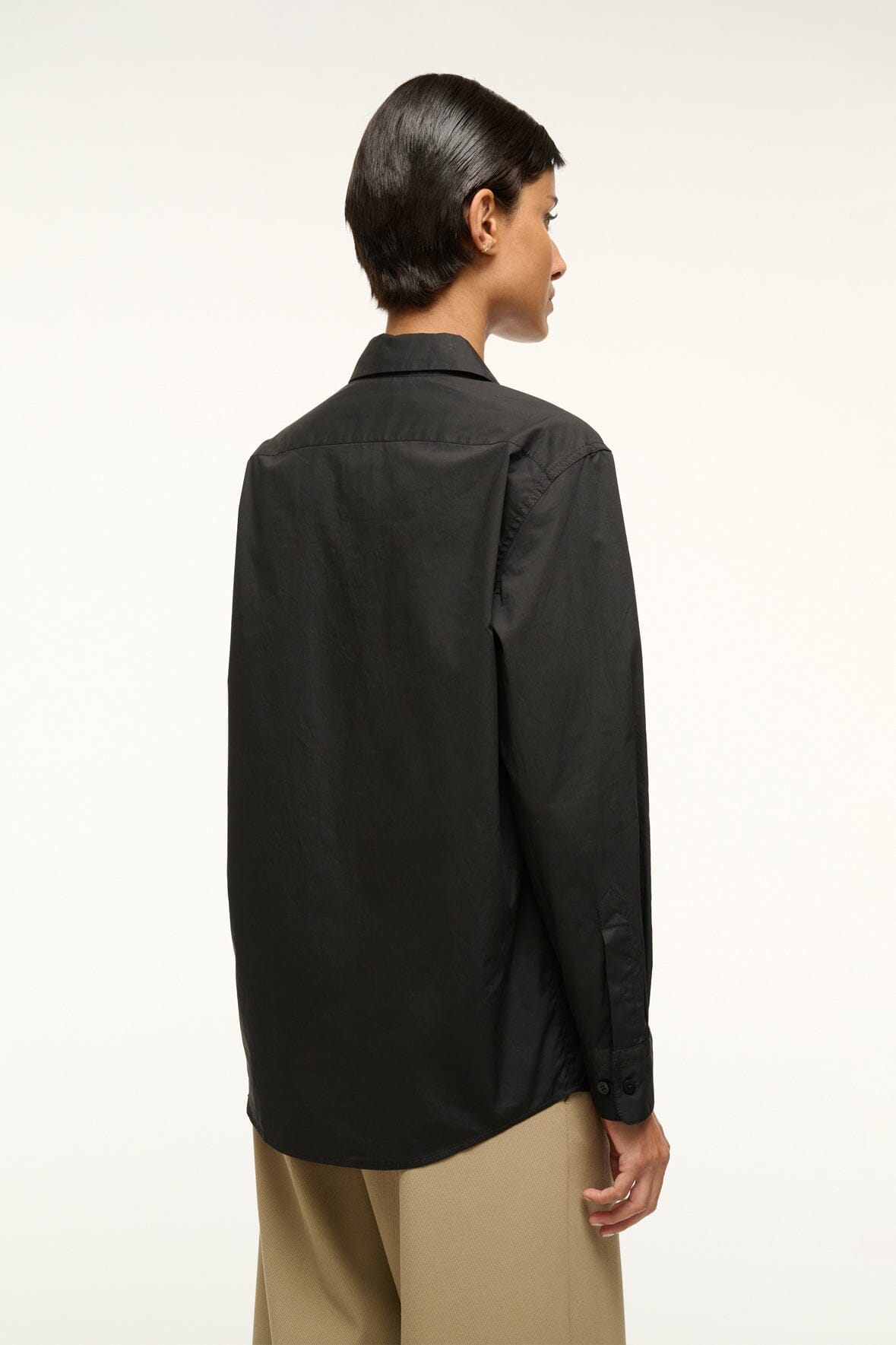 Image ROXBURY POPLIN SHIRT | BLACK 4 of 5 and Clicking this image will trigger a zoom pop-up