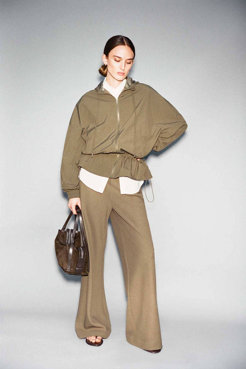 Go to Shop the Look view 1