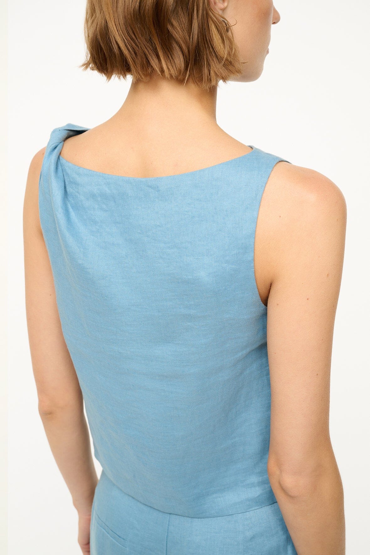 Image BOA LINEN TOP | SLATE BLUE 5 of 6 and Clicking this image will trigger a zoom pop-up