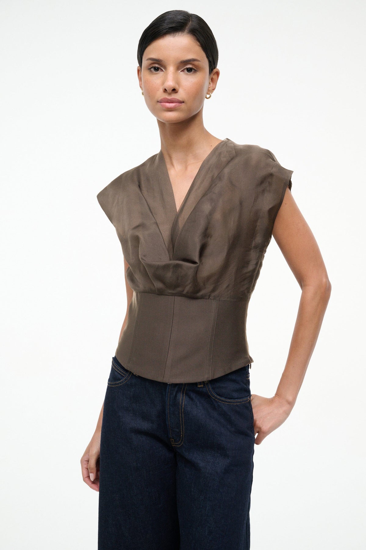 Image PINNACLE TOP | TRUFFLE 1 of 5 and Clicking this image will trigger a zoom pop-up