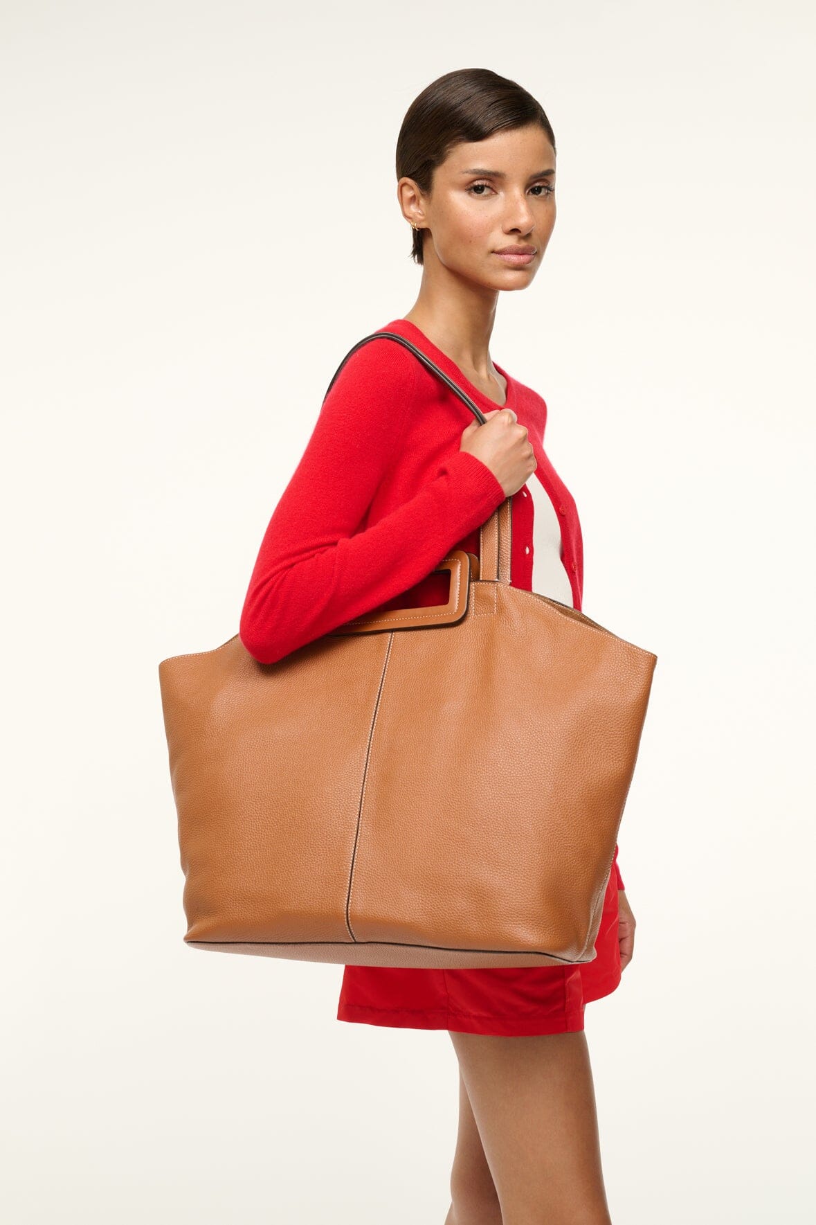 Image GRANDE TOTE BAG | TAN 2 of 12 and Clicking this image will trigger a zoom pop-up