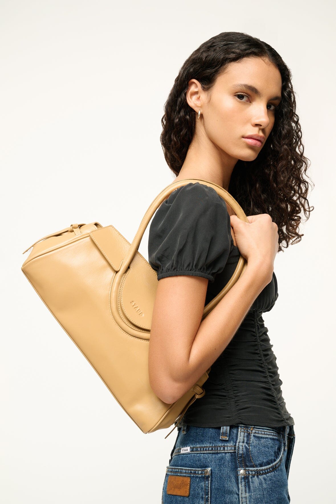 Image MAUDE SHOULDER BAG | CAMEL 4 of 8 and Clicking this image will trigger a zoom pop-up