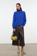 Cobalt cashmere crewneck sweater with long sleeves and ribbed cuffs