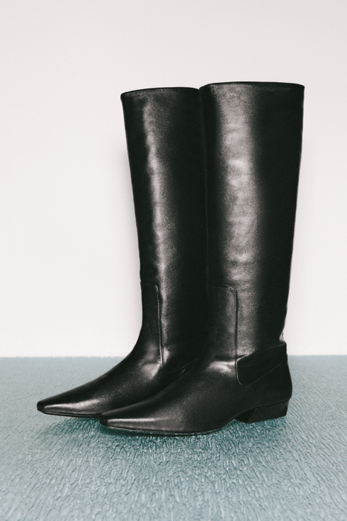 Go to Introducing the Wally Flat Boot view 1