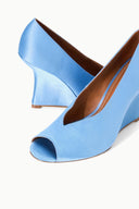 BRIGITTE PEEP TOE WEDGE | CIELO CIELO / 36