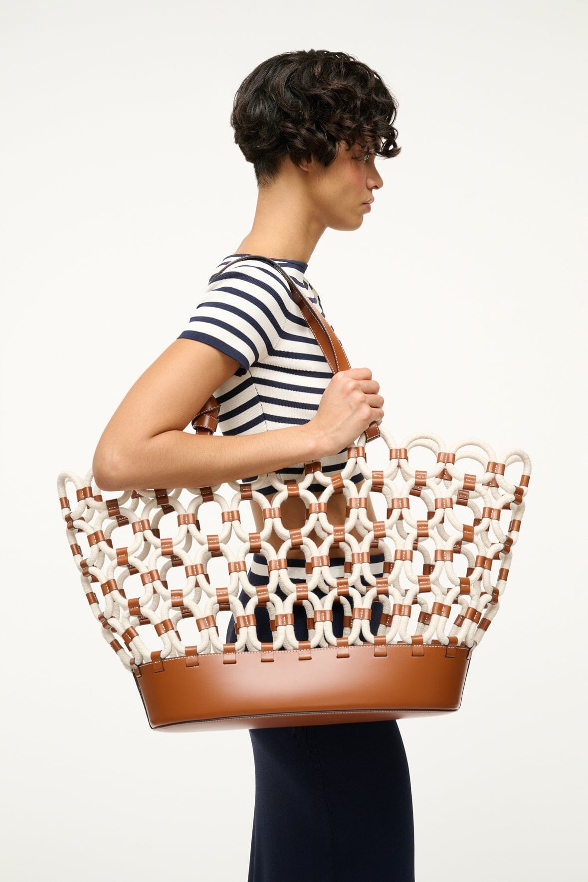 Image SQUILLO ROPE TOTE BAG | PAPER TAN 6 of 8 and Clicking this image will trigger a zoom pop-up