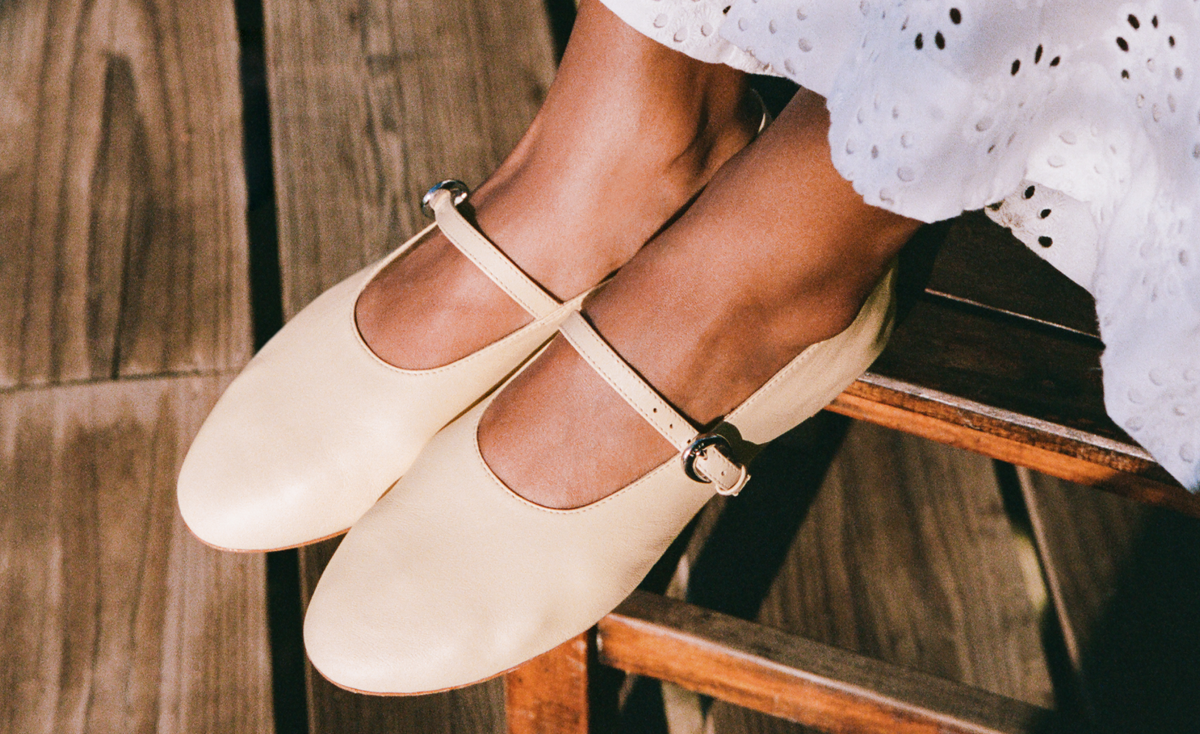 SHOP SHOES