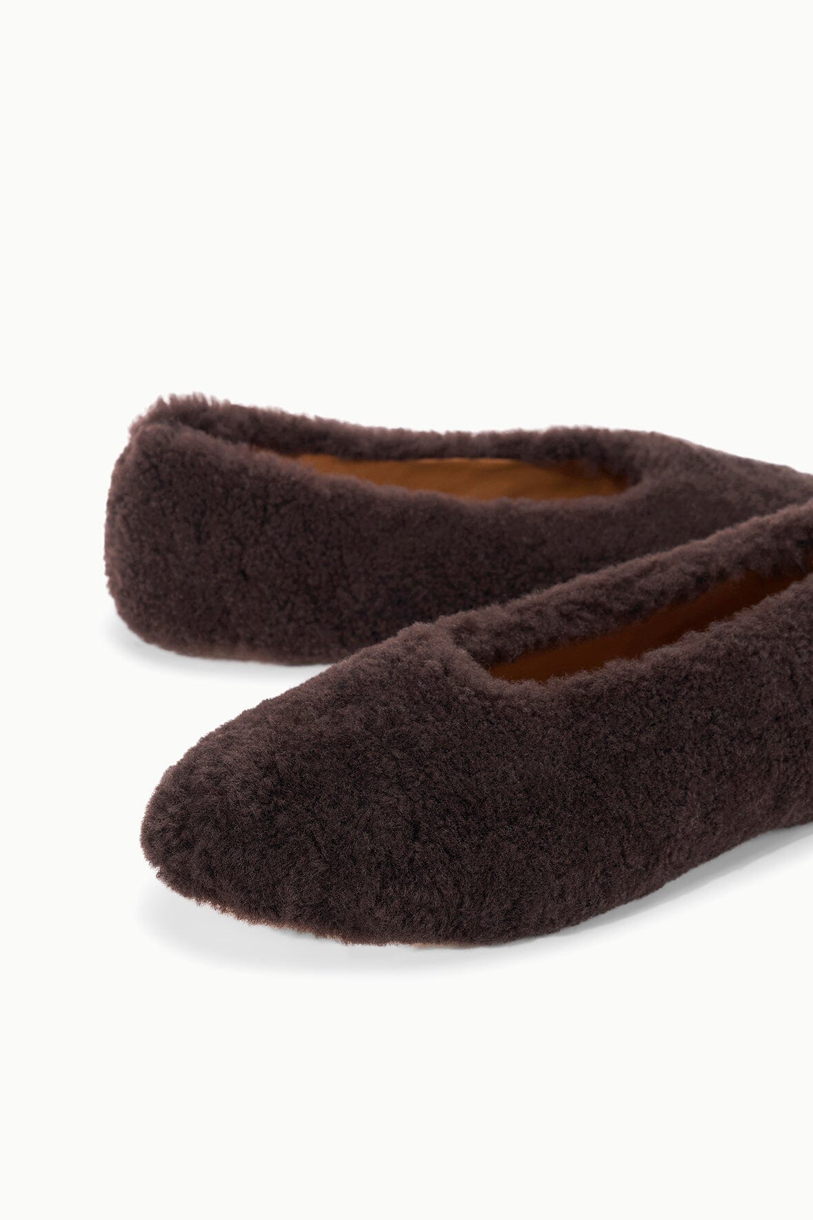 Image ALBA BALLET FLAT | ESPRESSO SHEARLING 6 of 7 and Clicking this image will trigger a zoom pop-up