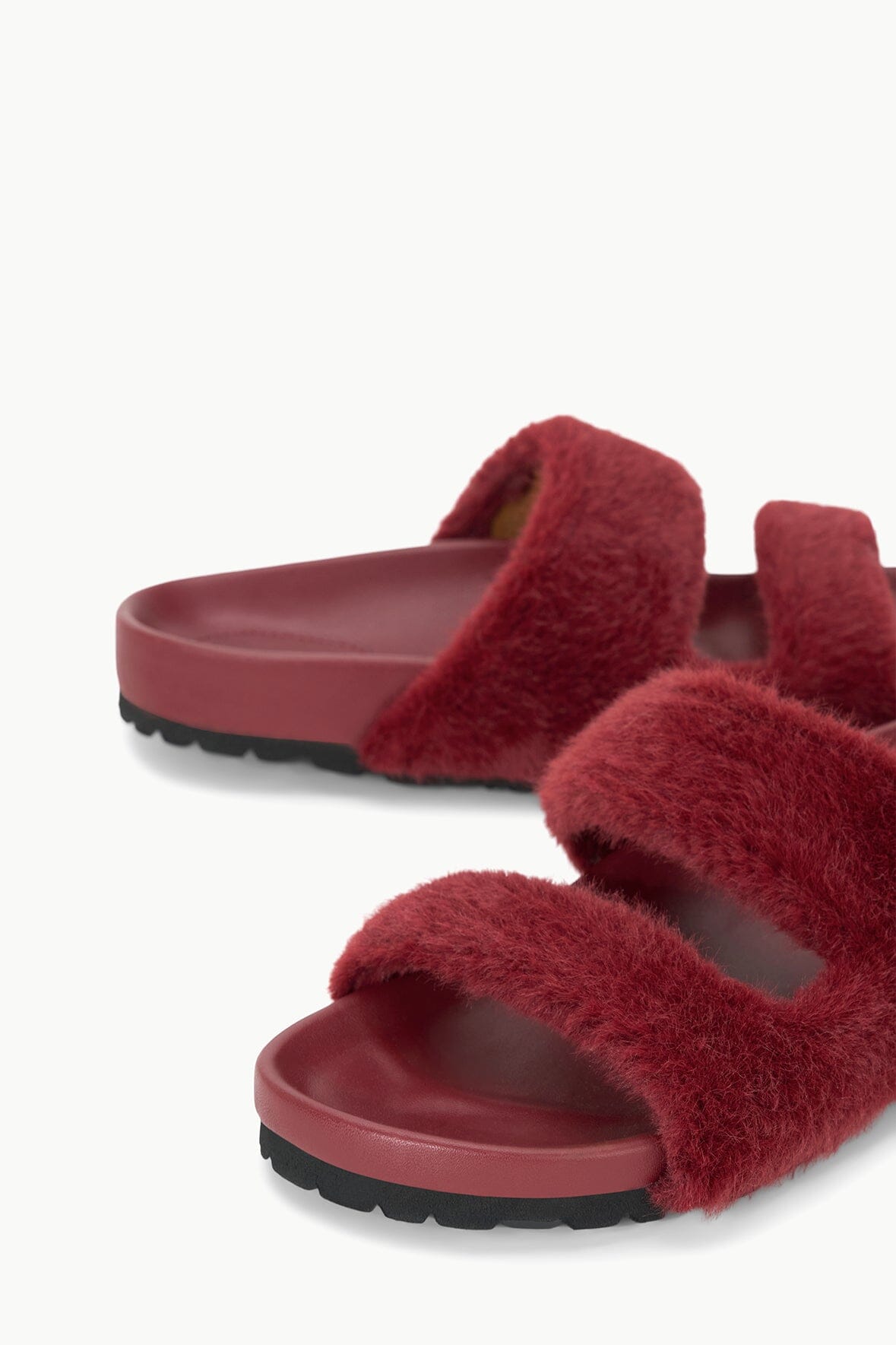 Image CYPRUS FAUX FUR SLIDE | PINOT 7 of 7 and Clicking this image will trigger a zoom pop-up