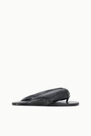 JUNO THONG | BLACK BLACK / 36